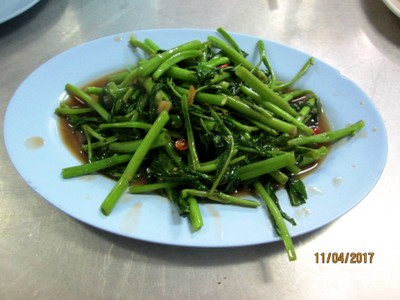 ผัดผักบุ้ง