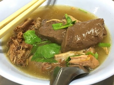 ก๋วยเตี๋ยวน้ำ เส้นเล็ก เป็ด
