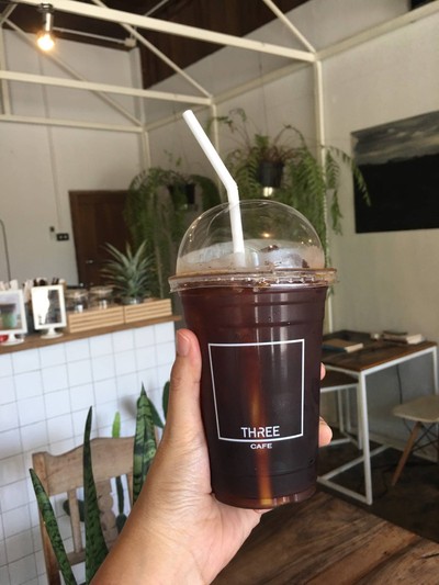 อเมริกาโน่เย็น (กาแฟดำเย็น)