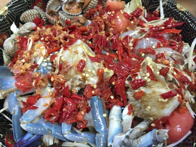 ตำถาดปูม้า กุ้งสด หอยแครง