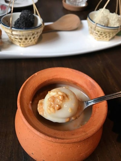 ขนมไข่เต่าตราดน้ำกะทิ