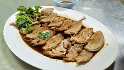 เป็ดพะโล้ 