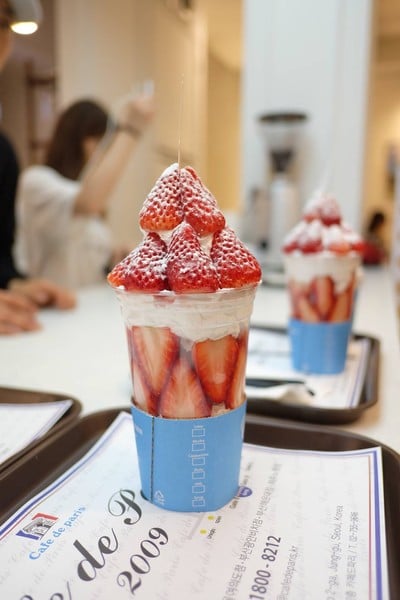 Cafe De Paris Myeongdong