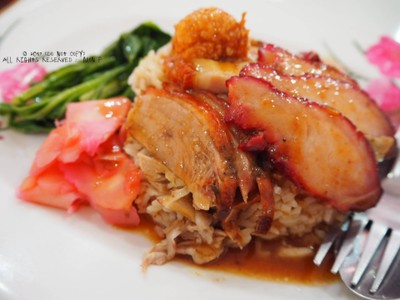 ข้าวหมูแดงหมูกรอบเป็ดย่าง