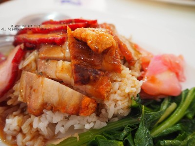 ข้าวหมูแดงหมูกรอบเป็ดย่าง