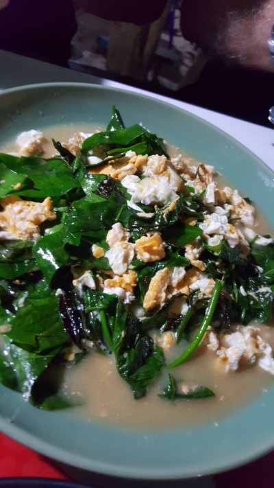 ใบเหลียงผัดไข่