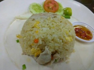 ข้าวผัดหมู จานกลาง