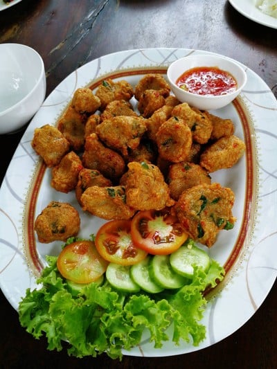 อาหาร หรือ เครื่องดื่ม
