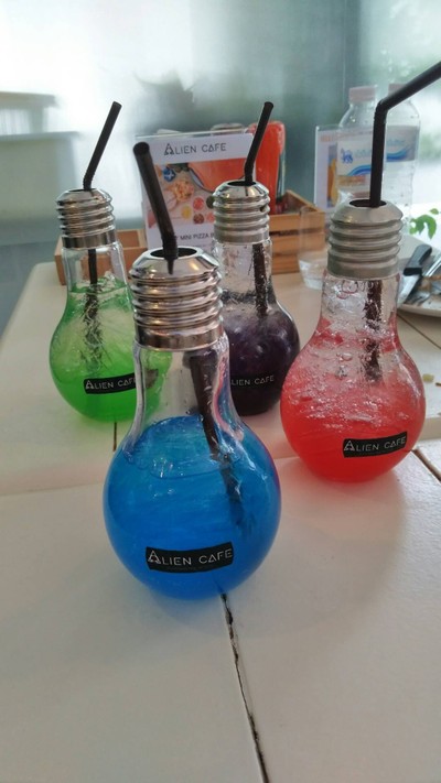 อาหาร หรือ เครื่องดื่ม