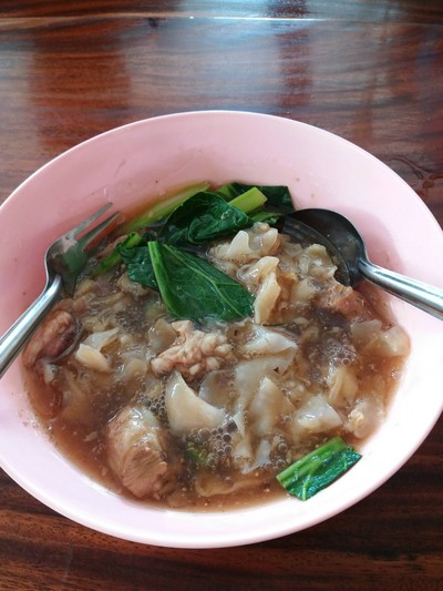 ฉั้นแดง