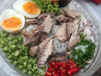 เมนูของร้าน ยำหนมจีน หลานปู่ฉาบ (delivery)