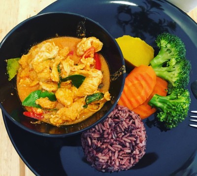 ข้าวแกงพะแนงไก่