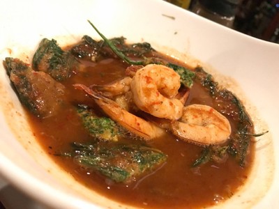 แกงส้มชะอมกุ้ง