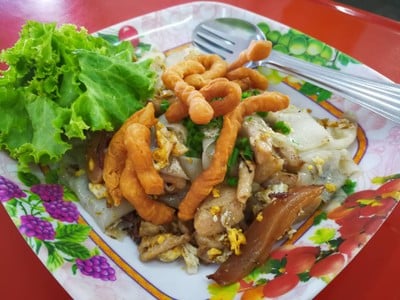 เมนูของร้าน ราดหน้านายพล