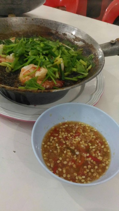 กุ้งอบวุ้นเส้น