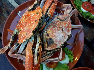 อาหาร หรือ เครื่องดื่ม