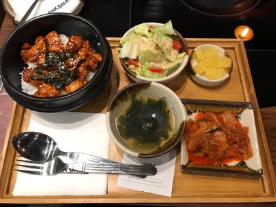 ชุดไก่หรือหมูซอสคาลบี้