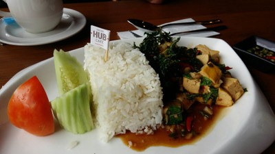 ข้าวผัดกระเพราเต้าหู้