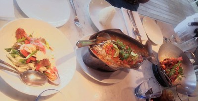 อาหาร หรือ เครื่องดื่ม