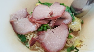 บะหมี่หมูแดงแห้ง