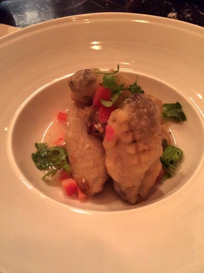 Chicken wings in spicy source