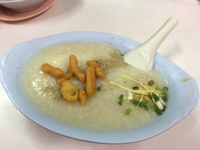 โจ๊กหมูล้วนใส่ไข่