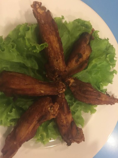 ปีกไก่ทอดน้ำปลา