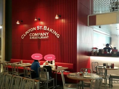 บรรยากาศ Clinton St. Baking Company