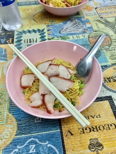 บะหมี่ เกี๊ยว หมูแดง ทำเอง ปริมาณมากขึ้น ตัดปูออก ยังอร่อยเหมือนเดิม ห้าดาวเต็ม