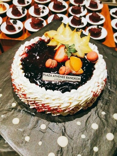 โรงแรมพลาซ่าแอทธินี (PLAZA ATHENEE A ROYAL MERIDIEN HOTEL) โรงแรมพลาซ่าแอทธินี (PLAZA ATHENEE A ROYAL MERIDIEN HOTEL)