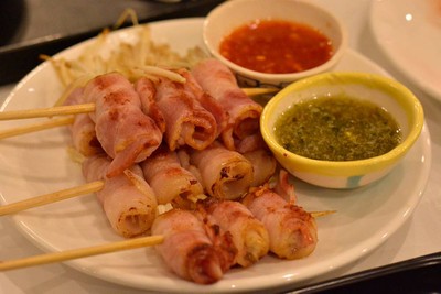 อาหาร หรือ เครื่องดื่ม