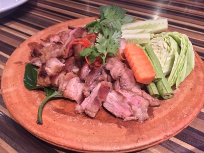 คอหมูย่าง