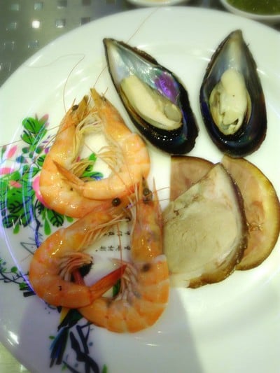 อาหาร หรือ เครื่องดื่ม