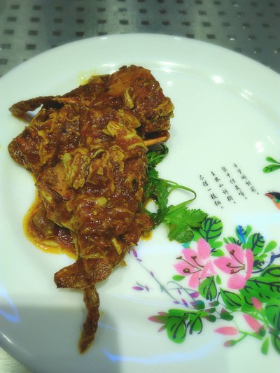 ปูไข่ผัดซอสพริกเผา