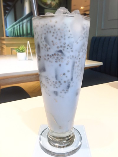 อัลมอนต์อัญชันเมล็ดเจีย