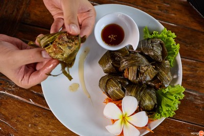 ลานลูกไม้แดง