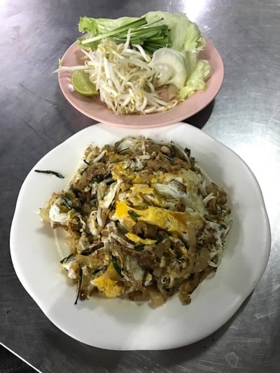 เมนูของร้าน ผัดไทยท่าแพ (สะพานแม่ข่าเจ้าเก่า)