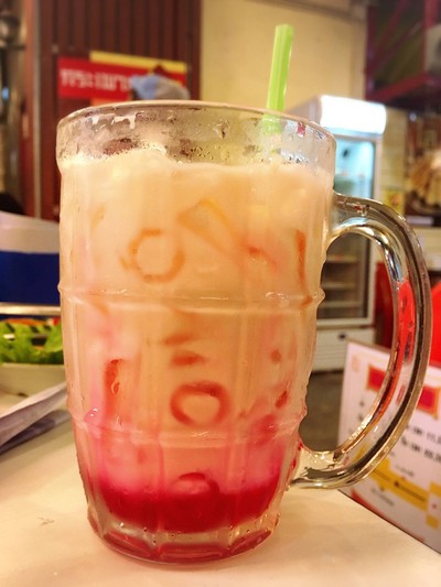 นมเย็น