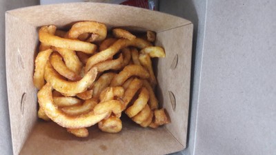 เคอร์ลี่ฟรายส์