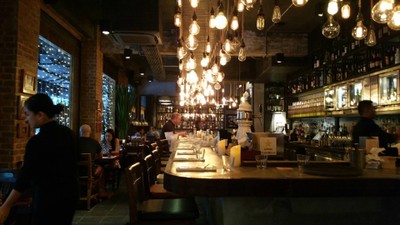 บรรยากาศ El Gaucho Argentinian Steakhouse สุขุมวิทซอย 19