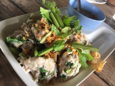 หมูเด้งทรงเครื่อง