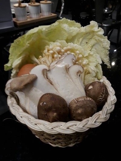 อาหาร หรือ เครื่องดื่ม