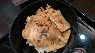 ข้าวหน้าไก่อบซอสญี่ปุ่น