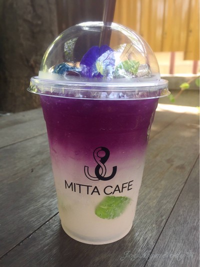 ลิ้นจี่อัญชันโซดา