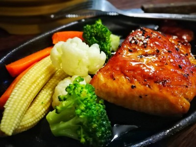SALMON TERIYAKI