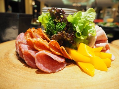 COLD CUTS