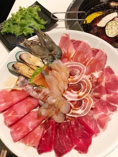 SAKURA YAKINIKU SHABU SUSHI เซ็นทรัล พลาซ่า ลาดพร้าว