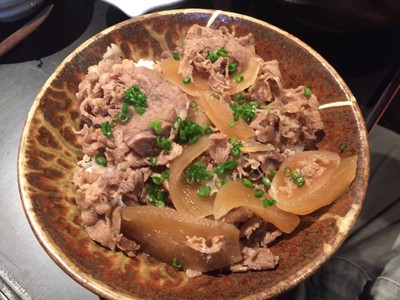 ข้าวหน้าสุกี้ยากี้เนื้อ