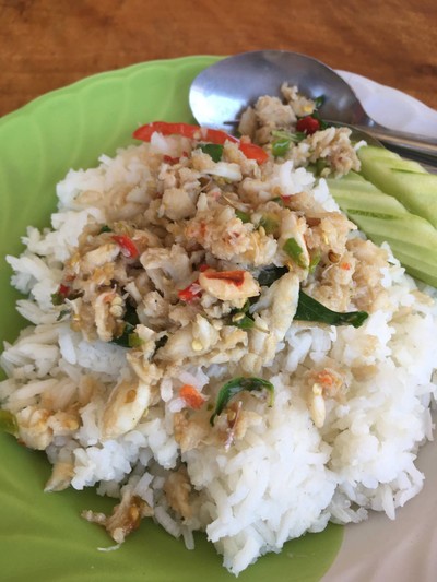 ข้าวผัดกระเพราปู