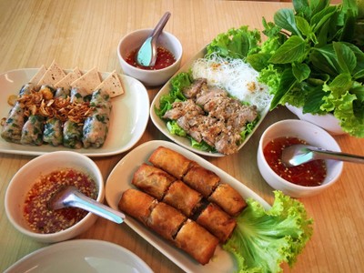 อาหาร หรือ เครื่องดื่ม